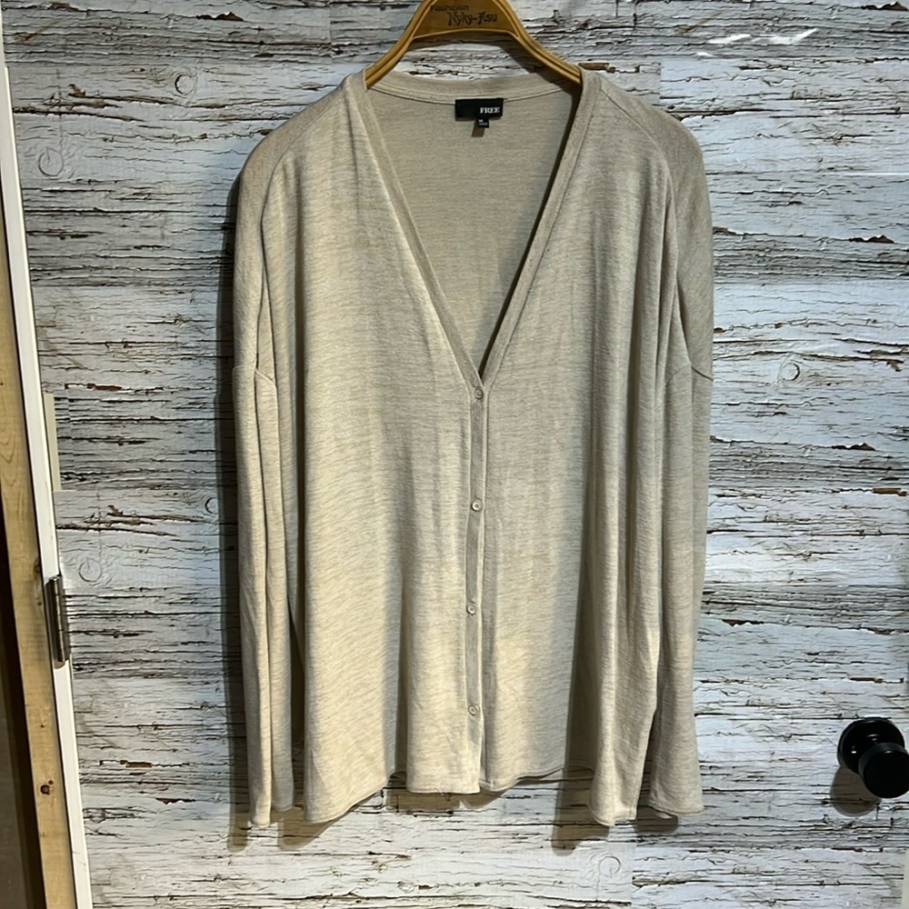 Aritzia Wilfred free cream button cartigain size medium - oversized